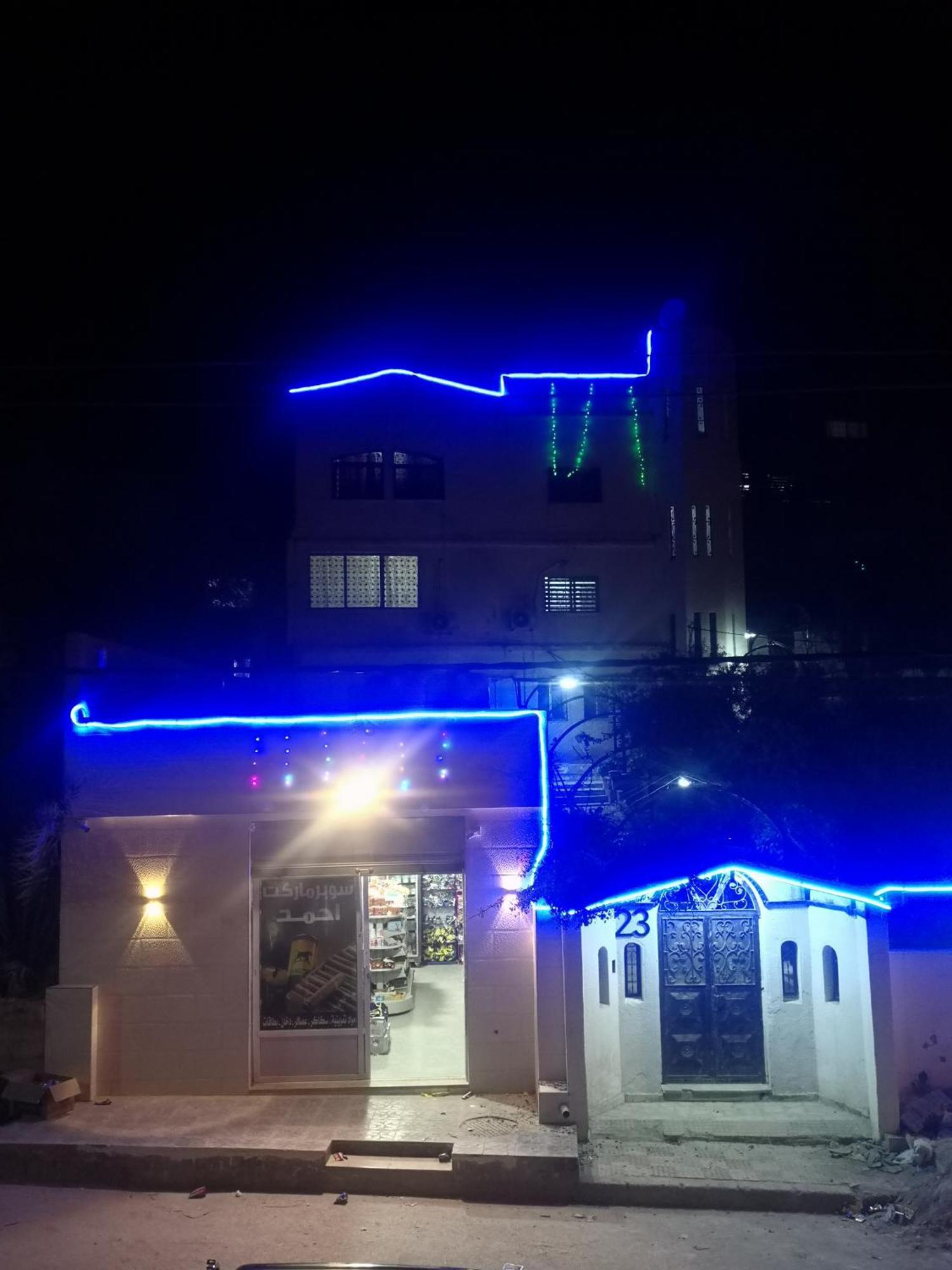 White Tulips Apartment الزنبقة البيضاء Dzseras Kültér fotó