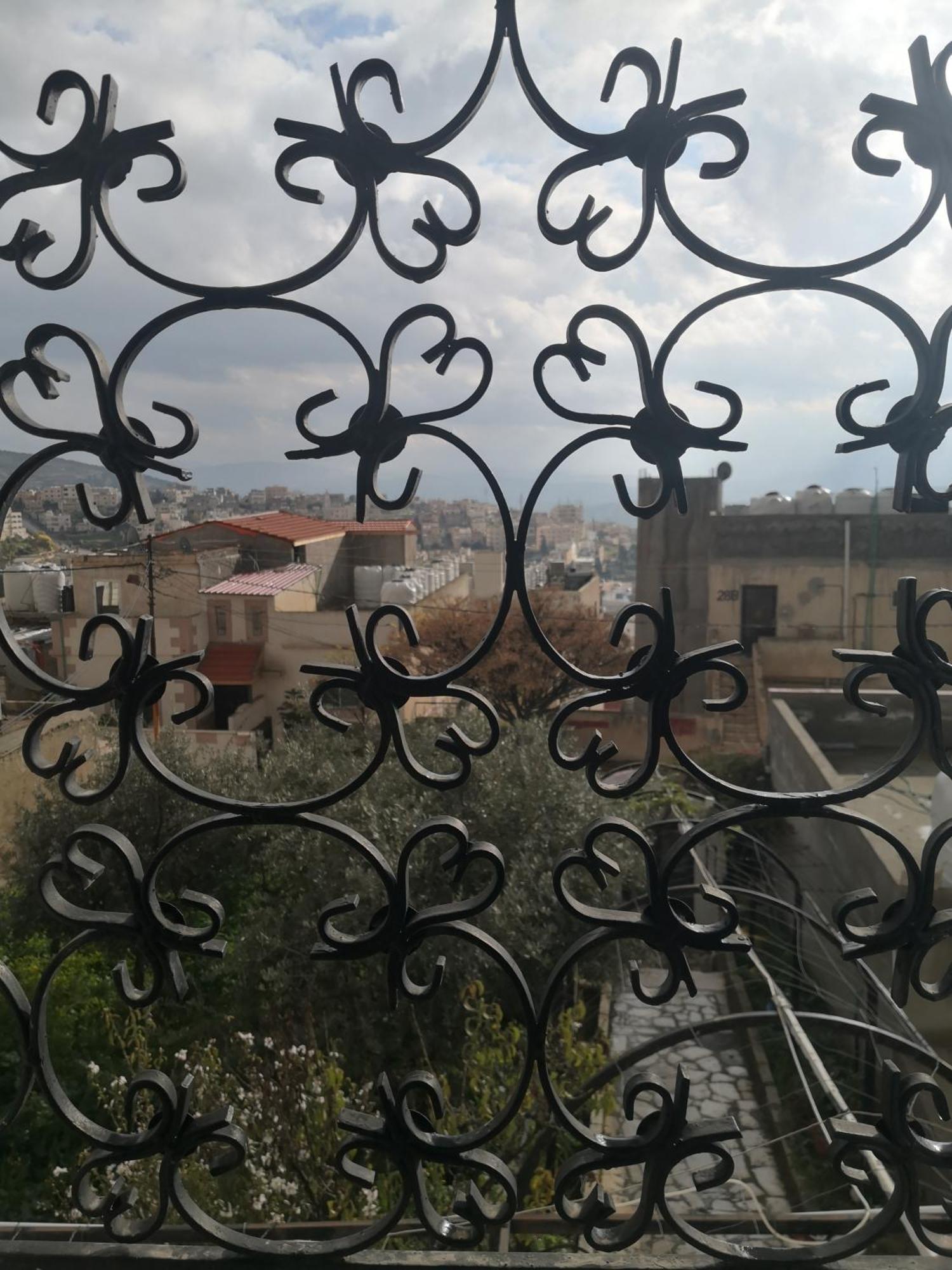 White Tulips Apartment الزنبقة البيضاء Dzseras Kültér fotó