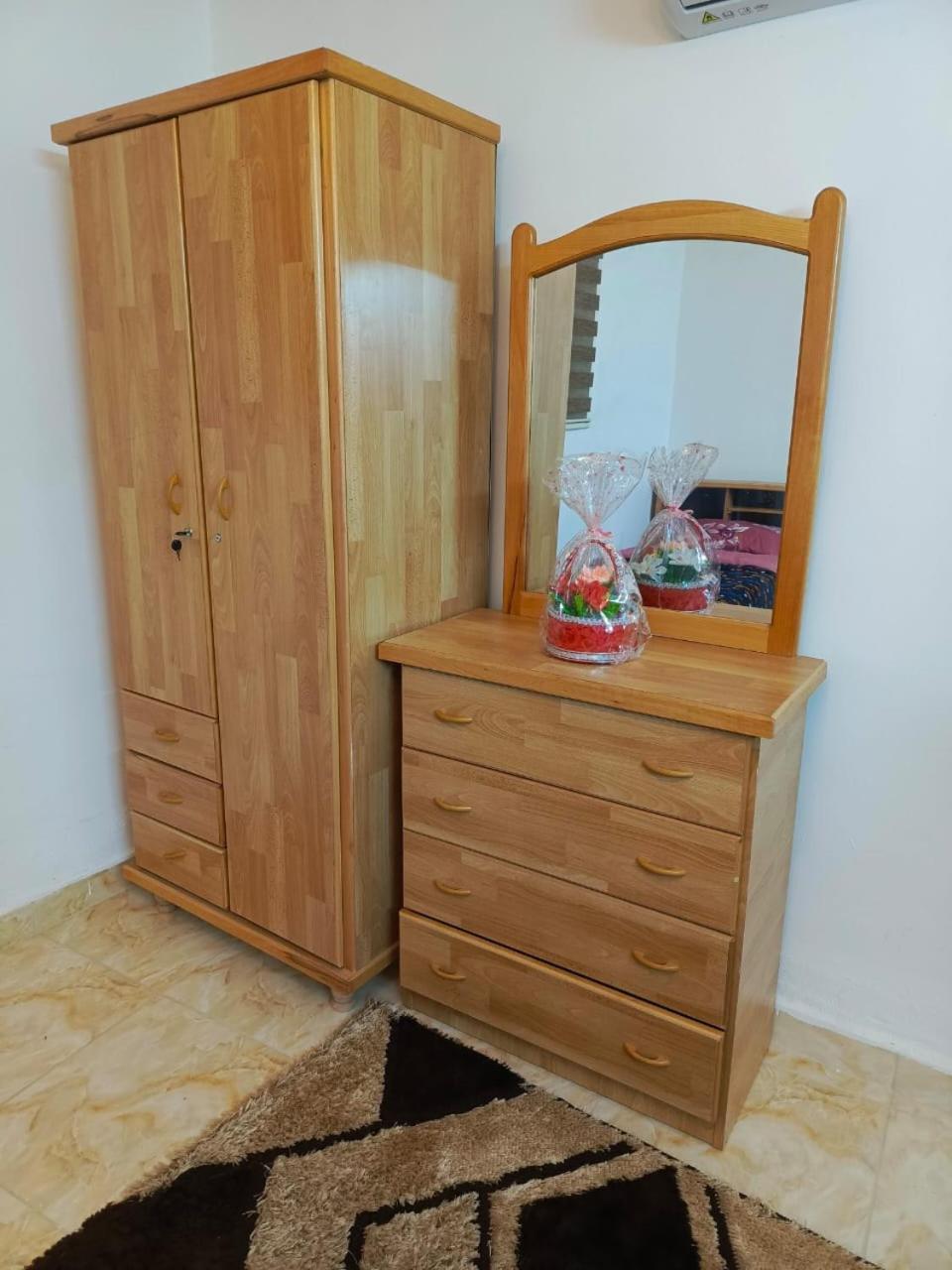 White Tulips Apartment الزنبقة البيضاء Dzseras Kültér fotó