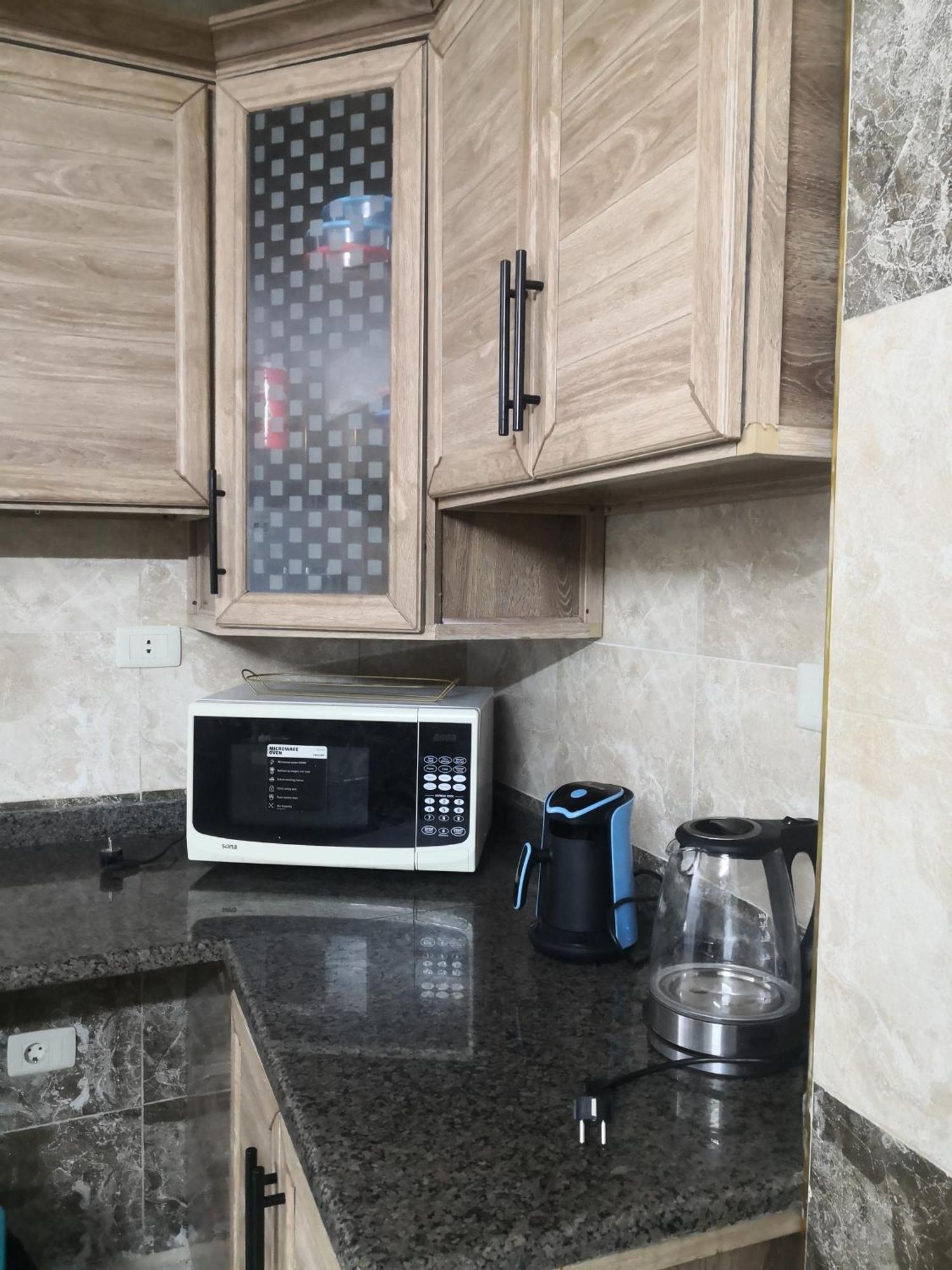 White Tulips Apartment الزنبقة البيضاء Dzseras Kültér fotó